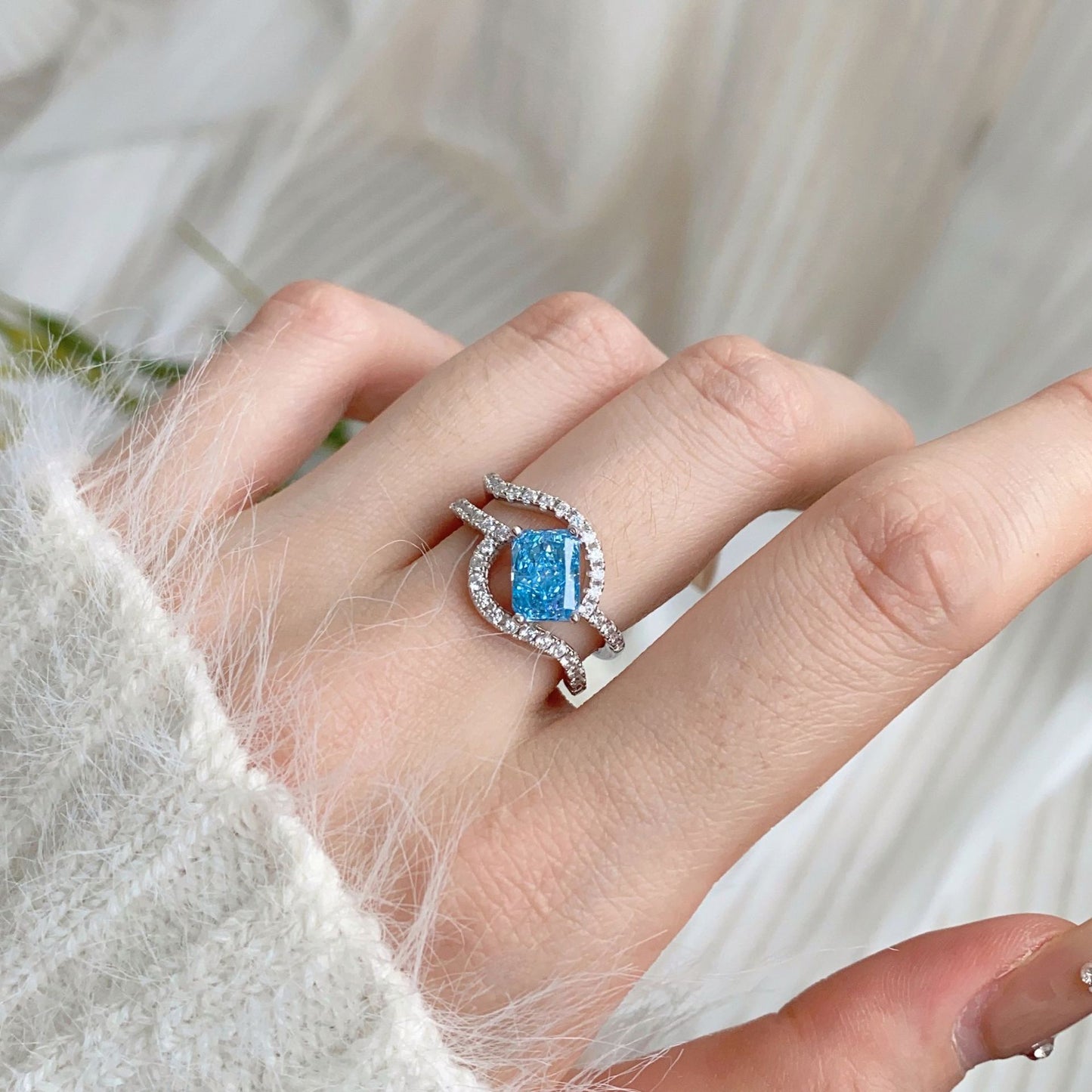 [AIYO]# Square Zircon Ring (all 25 Free Shipping) [Buy One Get Three Free: Earrings, Ring Box, Cloth]